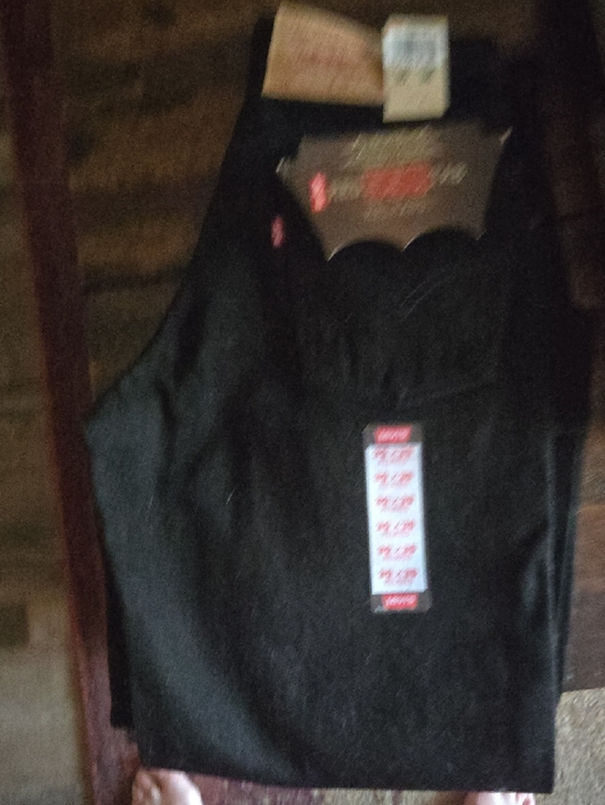 Levi's Other - Levis 550 Relaxed Jean
